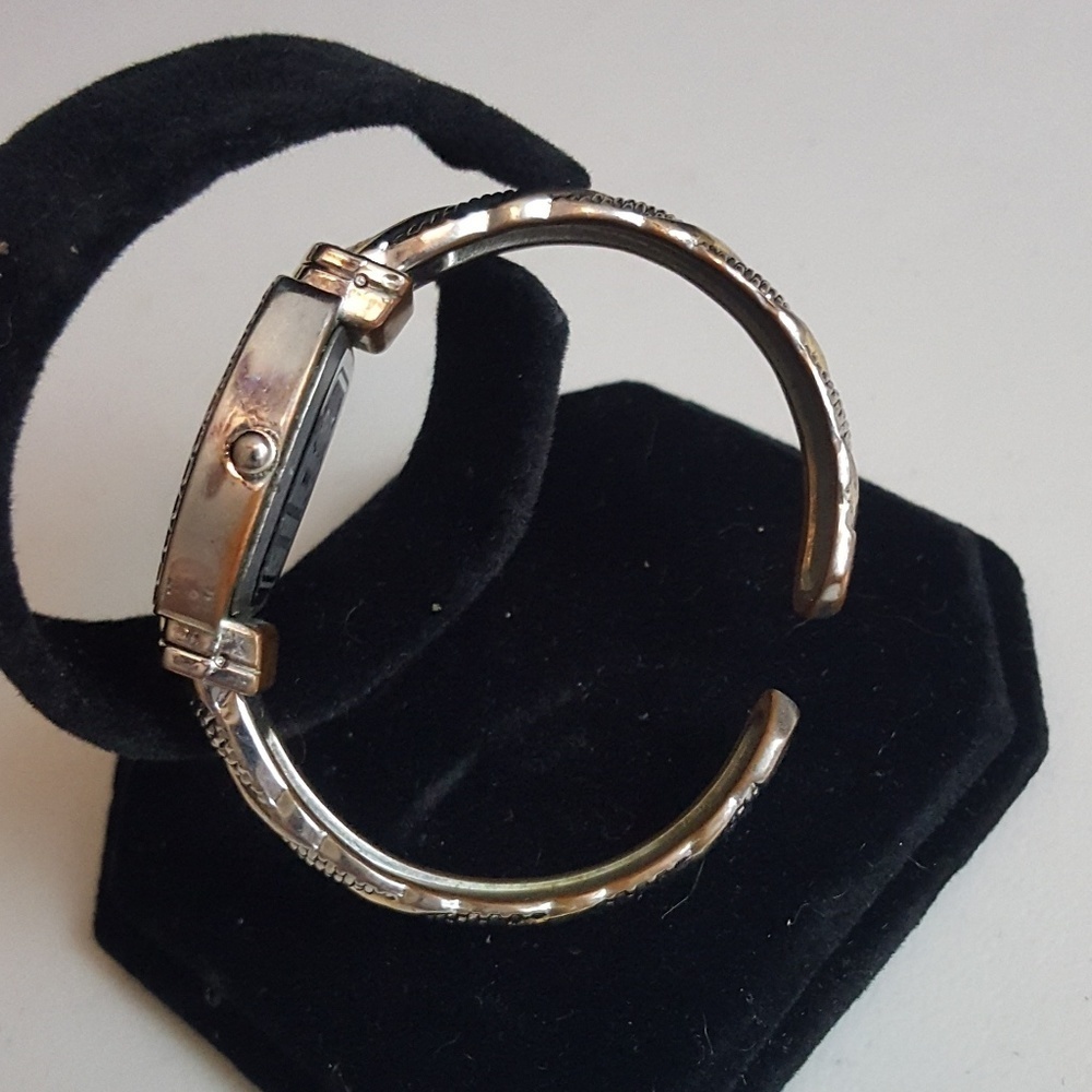 L❤️J - Two Tone Bangle Watch - Picture 3 of 4
